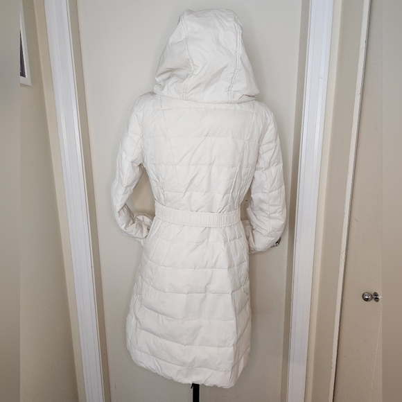 Tahari white stitched puffer coat - Picture 5 of 15